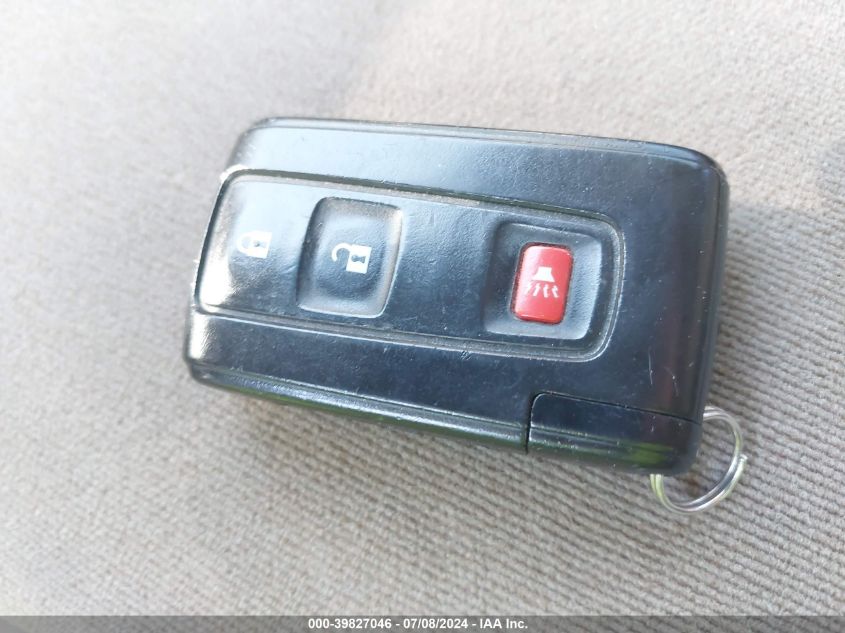 2004 Toyota Prius VIN: JTDKB20U840106395 Lot: 39827046