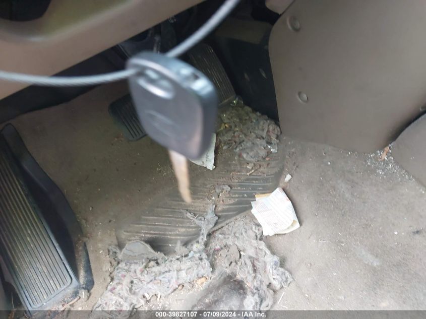 2001 Ford Escape Xlt VIN: 1FMCU04191KA64236 Lot: 39827107