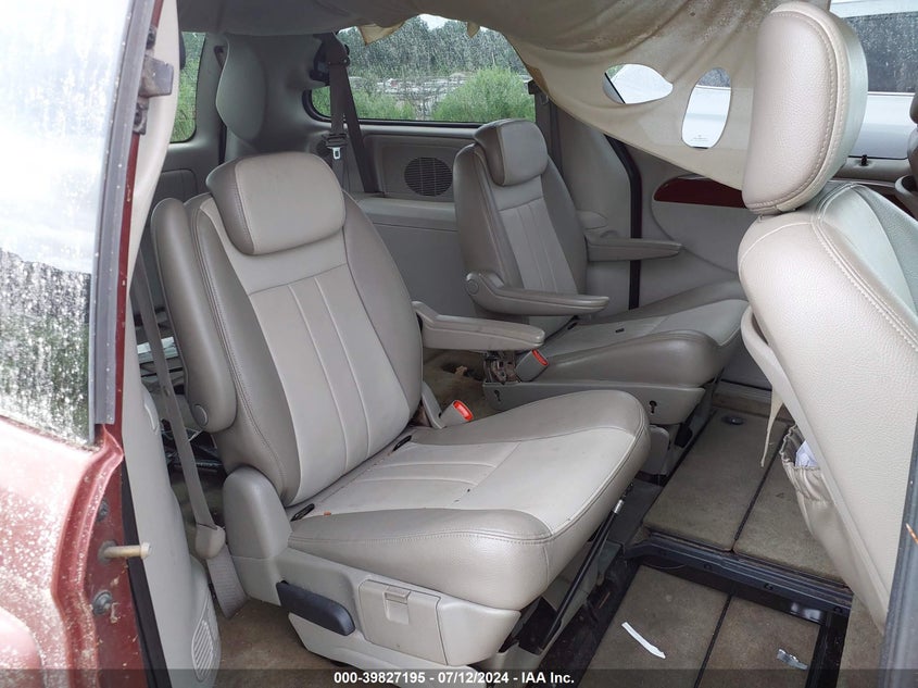 2007 Chrysler Town & Country Touring VIN: 2A4GP54L77R229975 Lot: 39827195