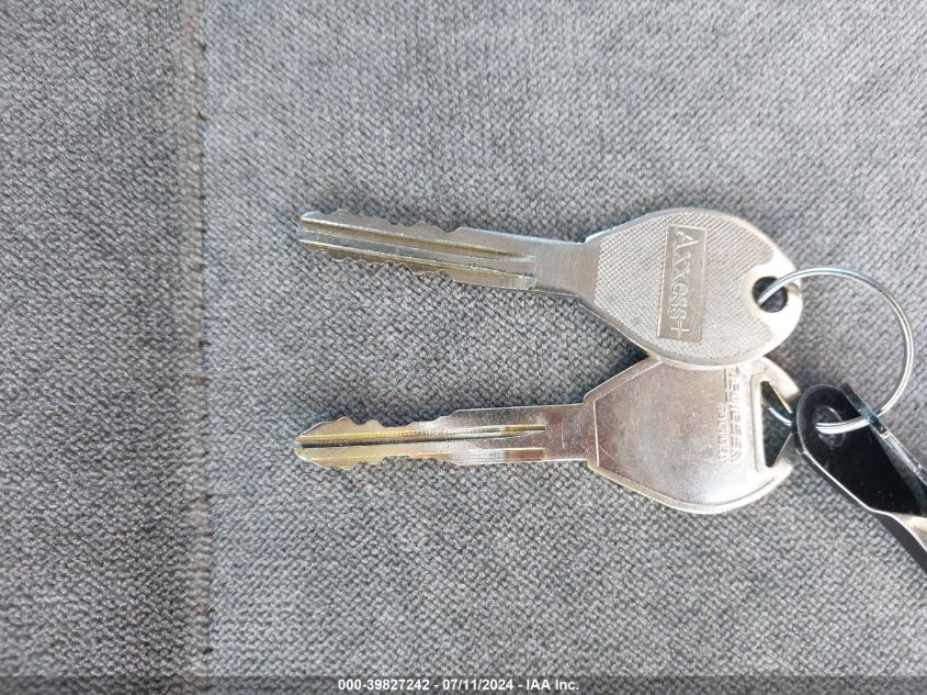 2002 Nissan Sentra Gxe VIN: 3N1CB51D52L621670 Lot: 39827242