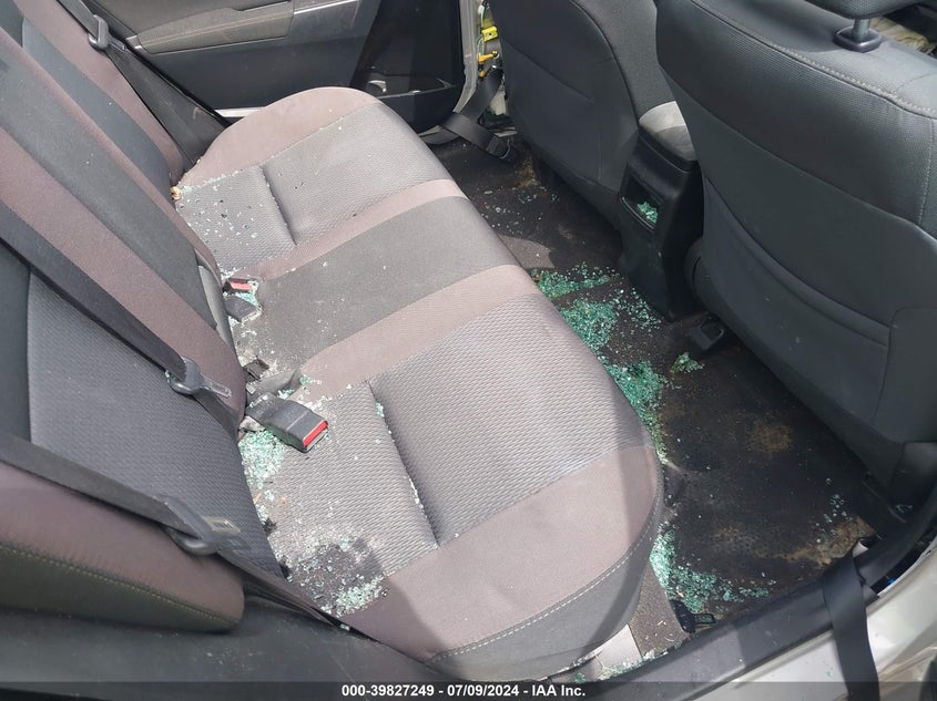 2019 TOYOTA COROLLA LE - 2T1BURHE1KC196959