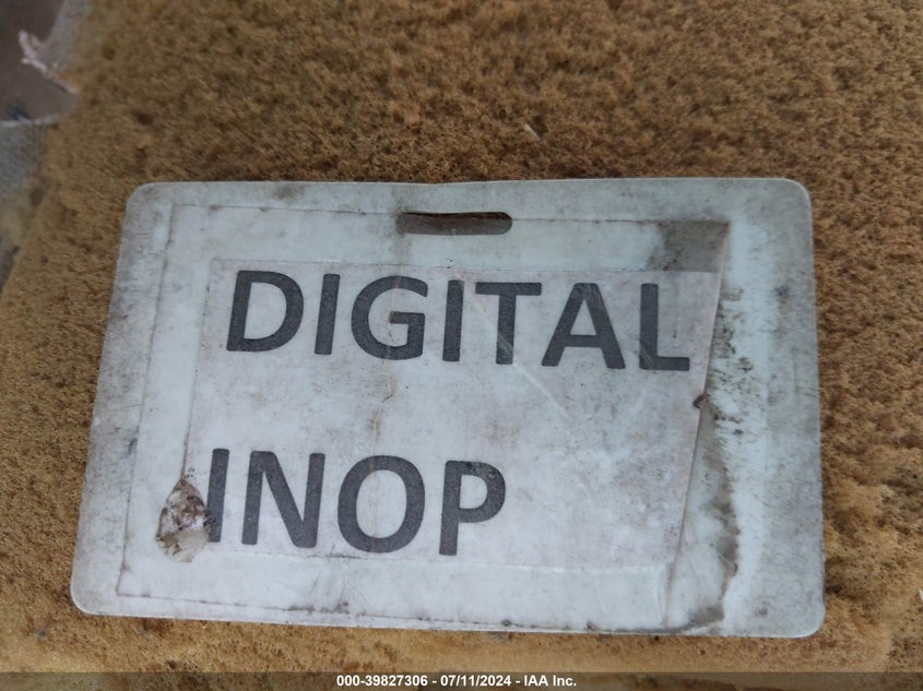 2002 Ford Expedition Eddie Bauer VIN: 1FMRU17L72LA21667 Lot: 39827306