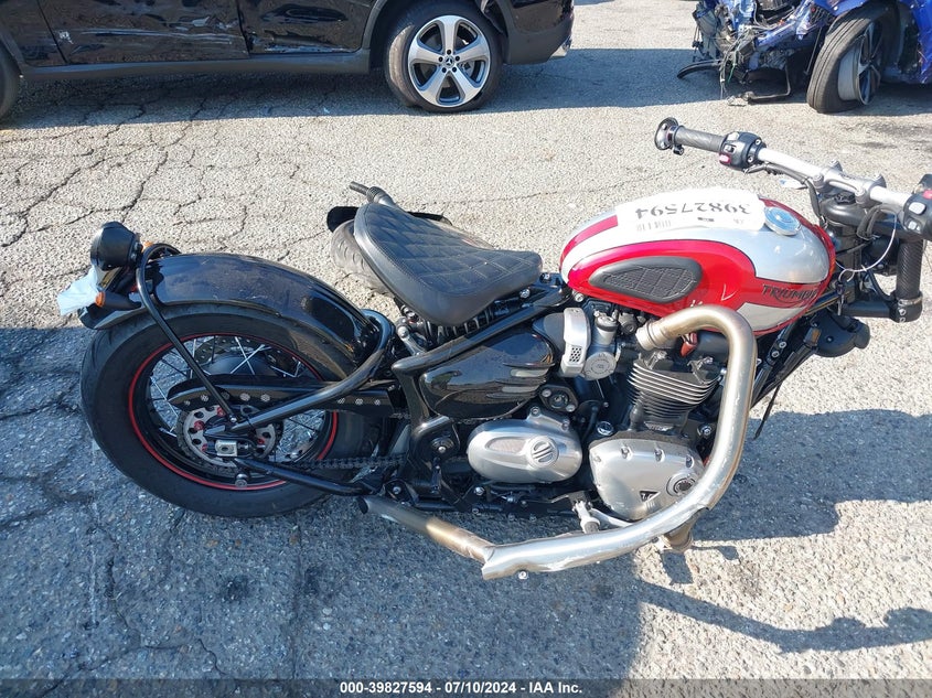 2018 TRIUMPH MOTORCYCLE BONNEVILLE BOBBER - SMTD42HL6JT848398