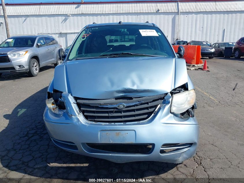 2005 Chrysler Town & Country Lx VIN: 2C4GP44R55R558756 Lot: 39827601