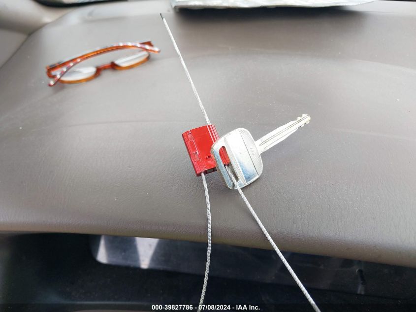 2002 Toyota Sienna Le VIN: 4T3ZF13C22U490991 Lot: 39827786