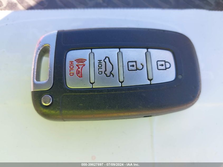 2013 Hyundai Sonata Hybrid Limited VIN: KMHEC4A47DA097019 Lot: 39827897