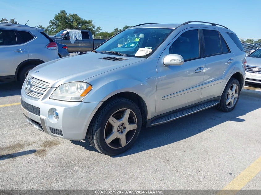 2008 Mercedes-Benz Ml 550 4Matic VIN: 4JGBB72E58A310179 Lot: 39827928