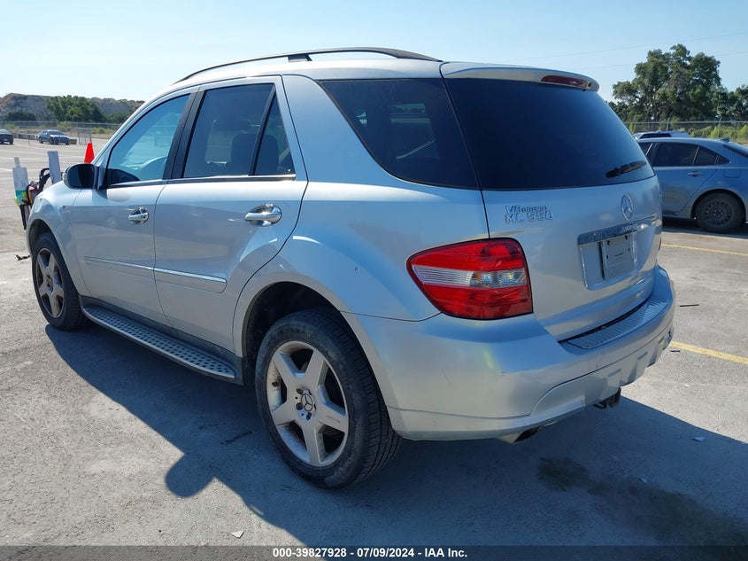 2008 Mercedes-Benz Ml 550 4Matic VIN: 4JGBB72E58A310179 Lot: 39827928