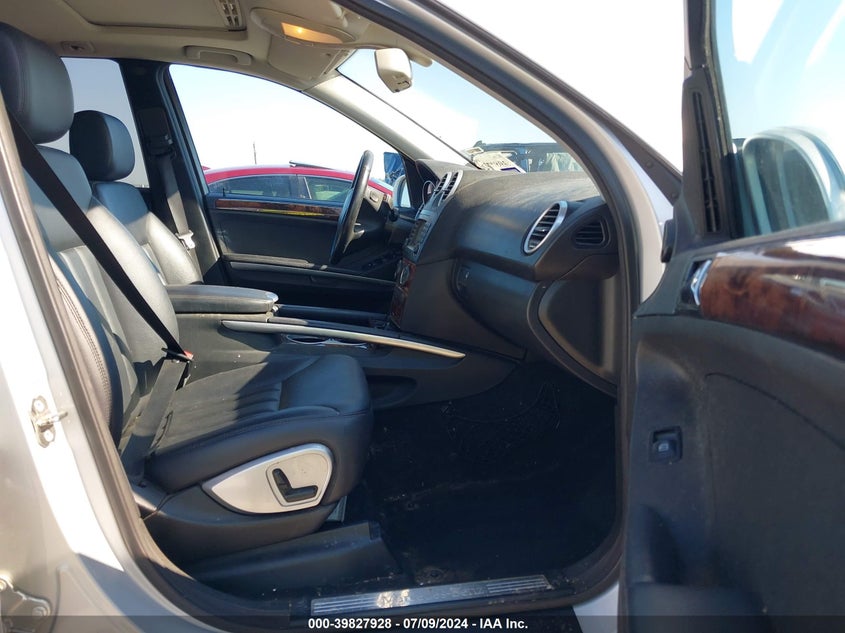 2008 Mercedes-Benz Ml 550 4Matic VIN: 4JGBB72E58A310179 Lot: 39827928