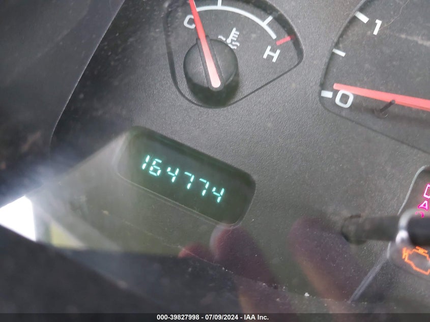 2003 Dodge Durango Sport/Sxt VIN: 1D4HR38N43F589052 Lot: 39827998