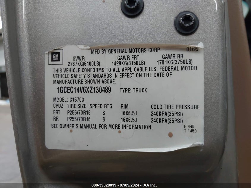 1999 Chevrolet Silverado C1500 VIN: 1GCEC14V6XZ130489 Lot: 39828019