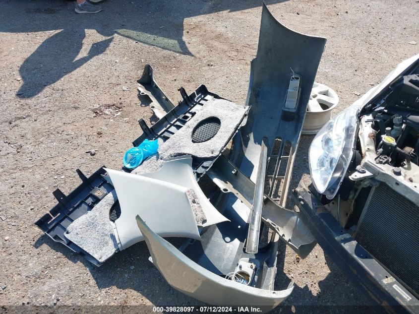 2003 Toyota Corolla Ce/Le/S VIN: 1NXBR32E83Z090872 Lot: 39828097