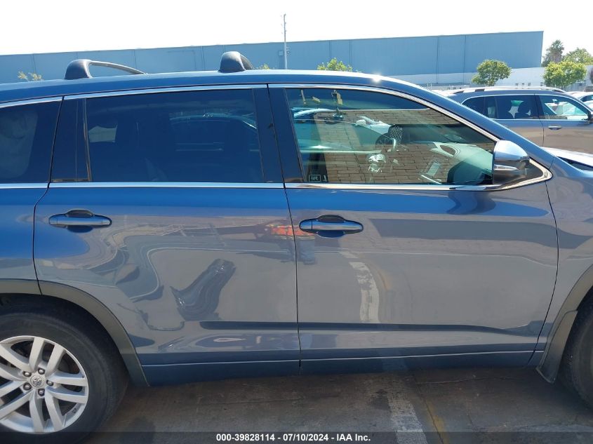 2015 Toyota Highlander Le V6 VIN: 5TDBKRFH9FS204211 Lot: 39828114