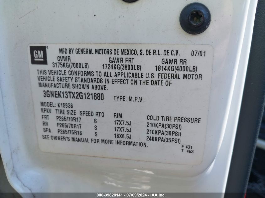 2002 Chevrolet Avalanche 1500 VIN: 3GNEK13TX2G121880 Lot: 39828141