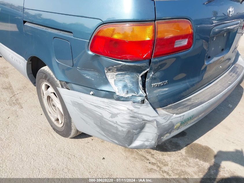 2000 Toyota Sienna Le VIN: 4T3ZF13C4YU210769 Lot: 39828220