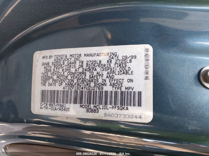 2000 Toyota Sienna Le VIN: 4T3ZF13C4YU210769 Lot: 39828220