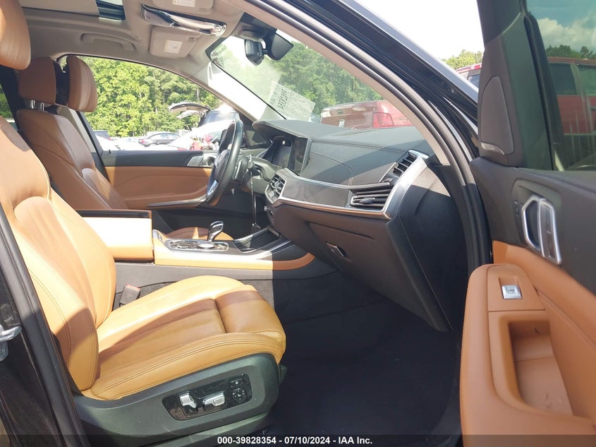 2020 BMW X7 xDrive40I VIN: 5UXCW2C05L9C06175 Lot: 39828354