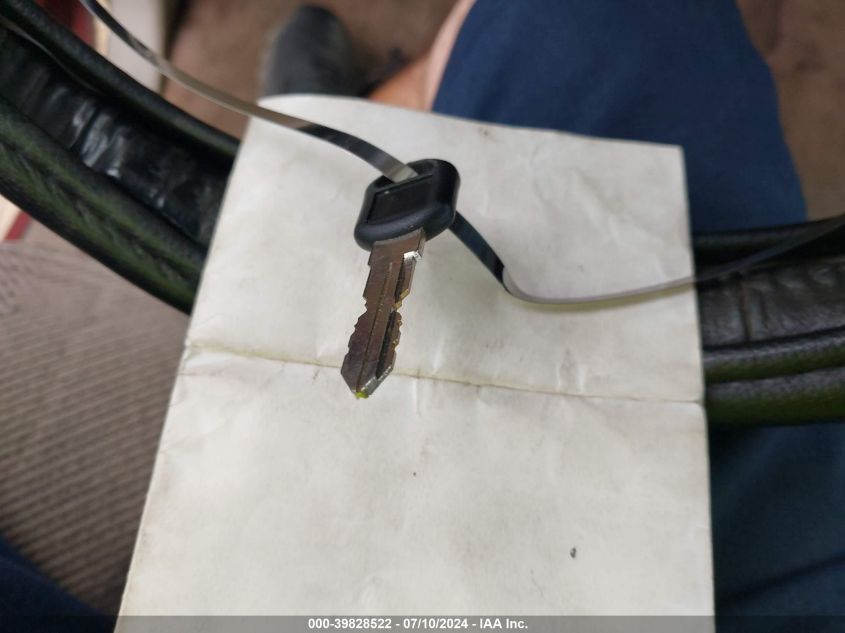 1998 Chevrolet Gmt-400 C1500 VIN: 1GCEC14RXWZ118038 Lot: 39828522