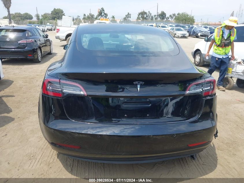 2018 Tesla Model 3 Long Range/Mid Range VIN: 5YJ3E1EA5JF176065 Lot: 39828534