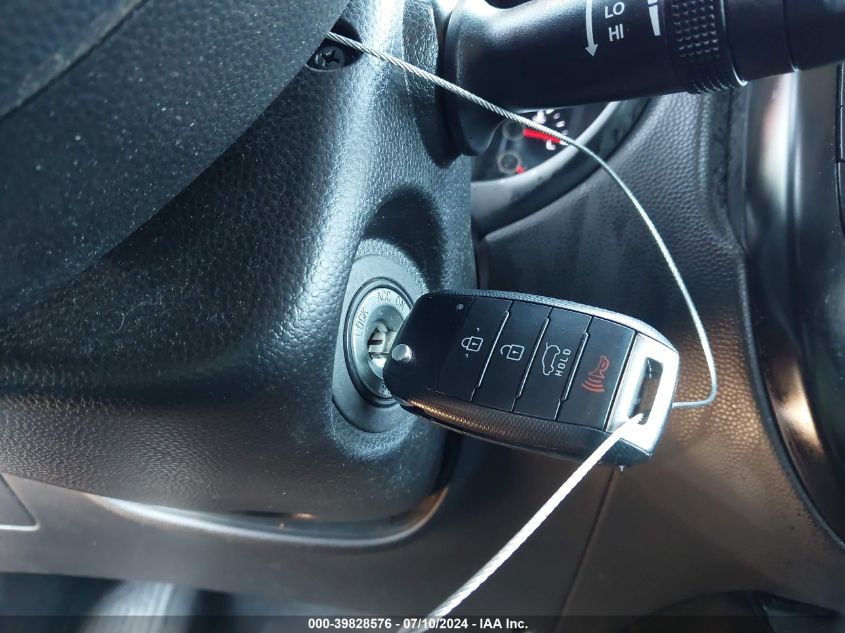 2018 KIA SOUL + - KNDJP3A51J7529364