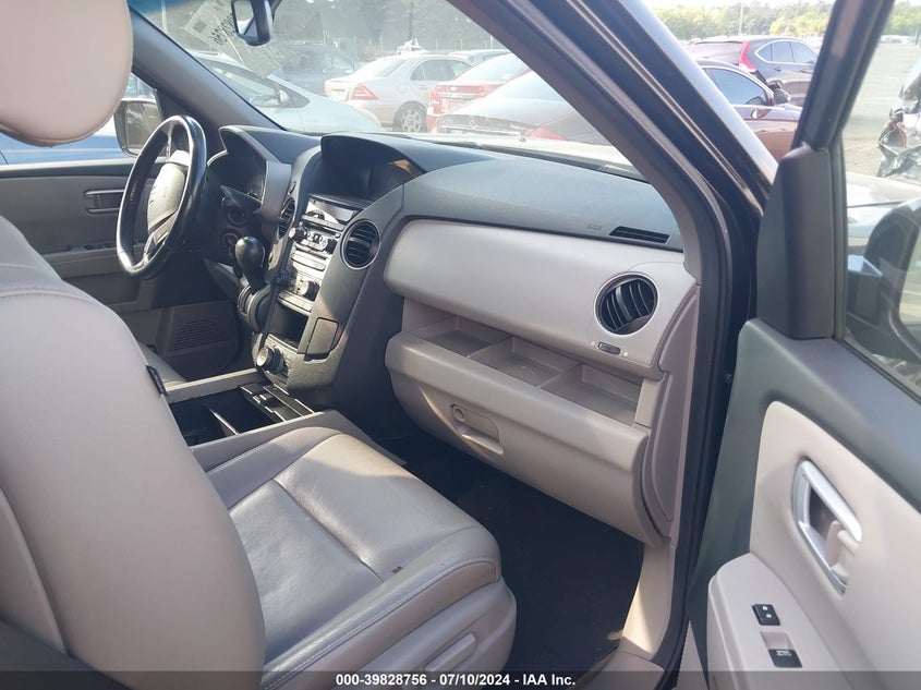 2014 HONDA PILOT TOURING - 5FNYF4H91EB001114