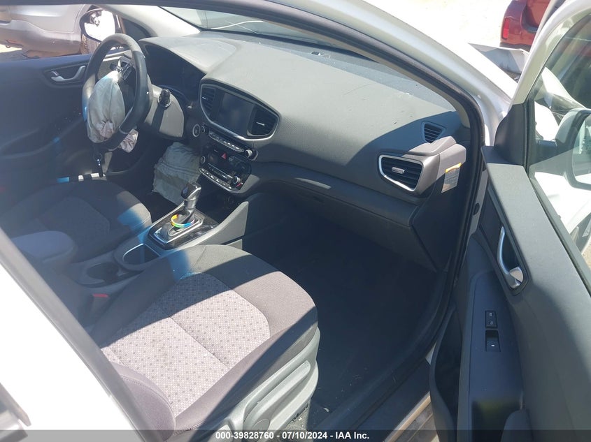 2017 HYUNDAI IONIQ HYBRID BLUE - KMHC65LC9HU048952