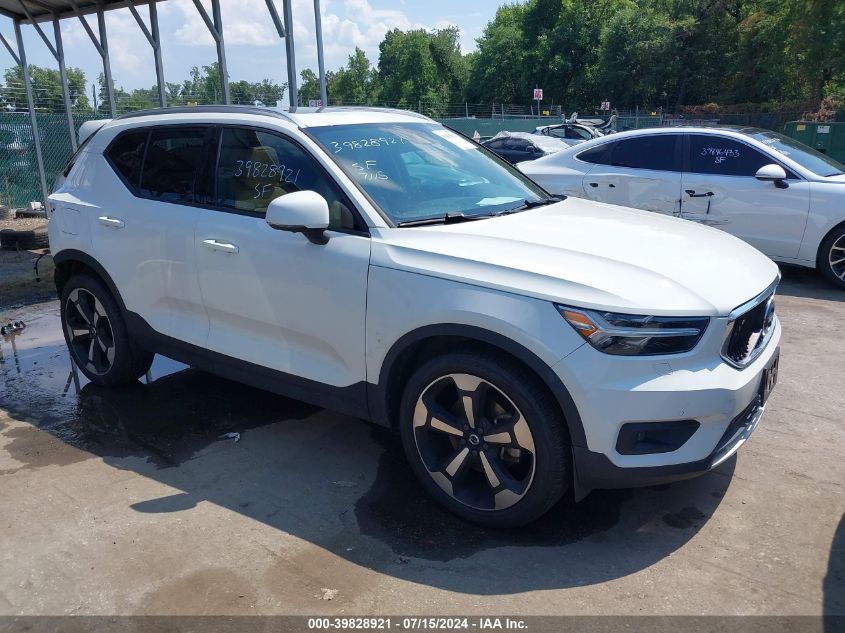 2020 Volvo Xc40 T5 Momentum VIN: YV4162UK4L2275872 Lot: 39828921