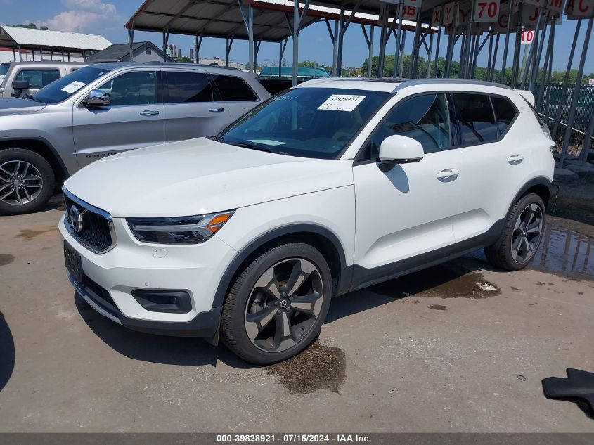 2020 Volvo Xc40 T5 Momentum VIN: YV4162UK4L2275872 Lot: 39828921