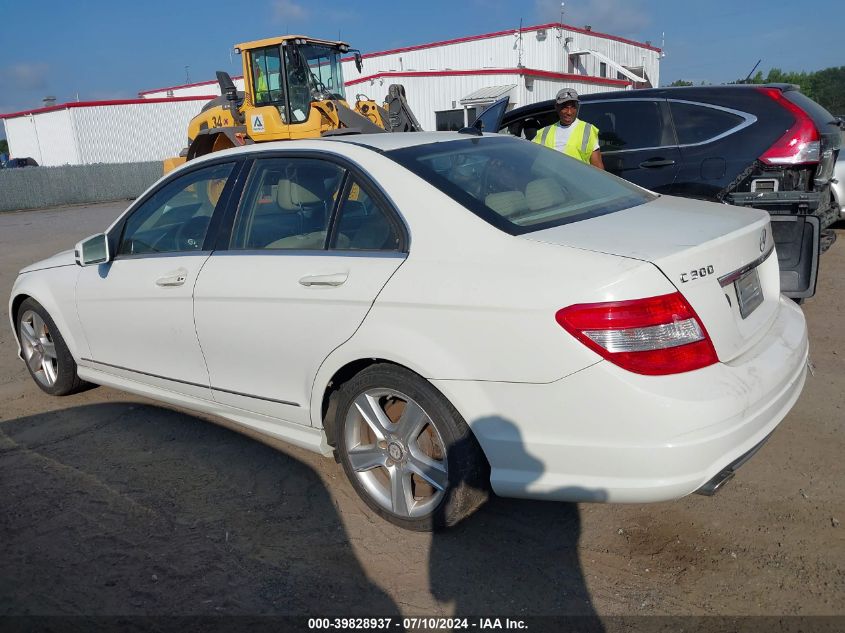 WDDGF8BB5AR105727 2010 Mercedes-Benz C 300 Luxury 4Matic/Sport 4Matic