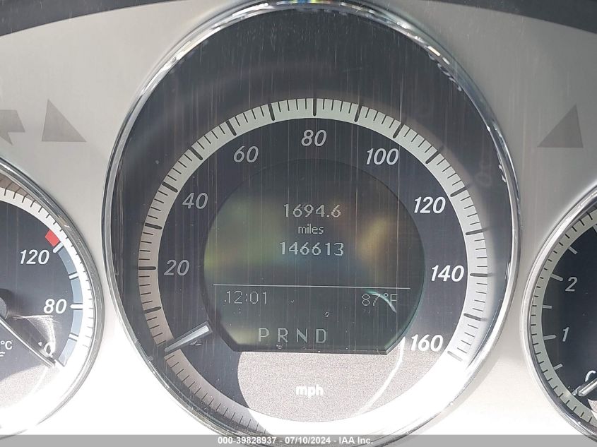 WDDGF8BB5AR105727 2010 Mercedes-Benz C 300 Luxury 4Matic/Sport 4Matic