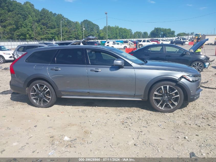 2017 Volvo V90 Cross Country T6 VIN: YV4A22NL9H1007741 Lot: 39828980