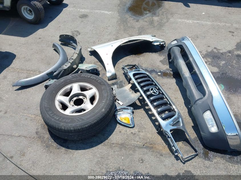 2002 Toyota Tacoma Base V6 VIN: 5TEWN72N62Z141994 Lot: 39829022