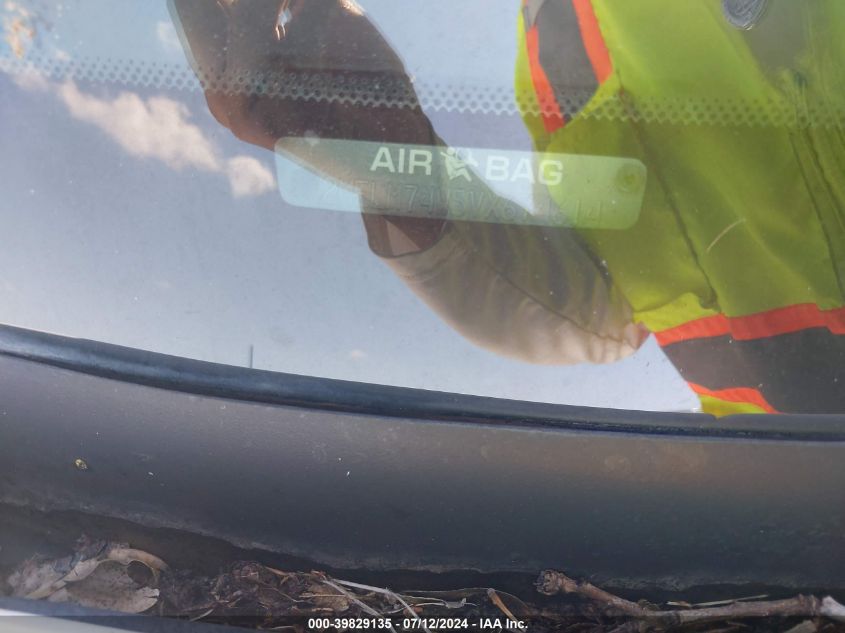 1997 Mercury Grand Marquis Gs VIN: 2MELM74W5VX674614 Lot: 39829135