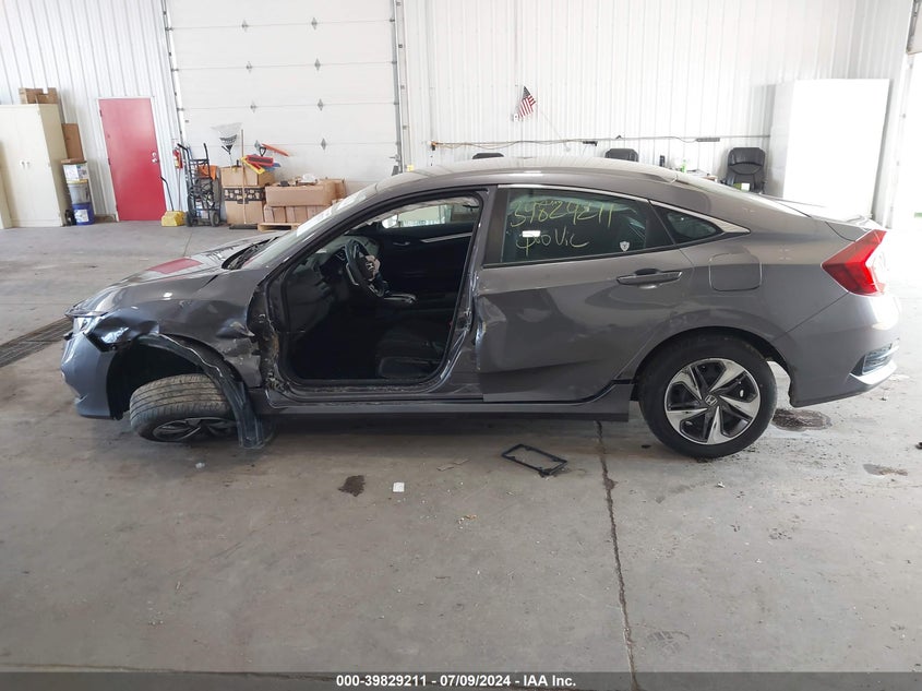 VIN 19XFC2F61KE032703 2019 HONDA CIVIC LX