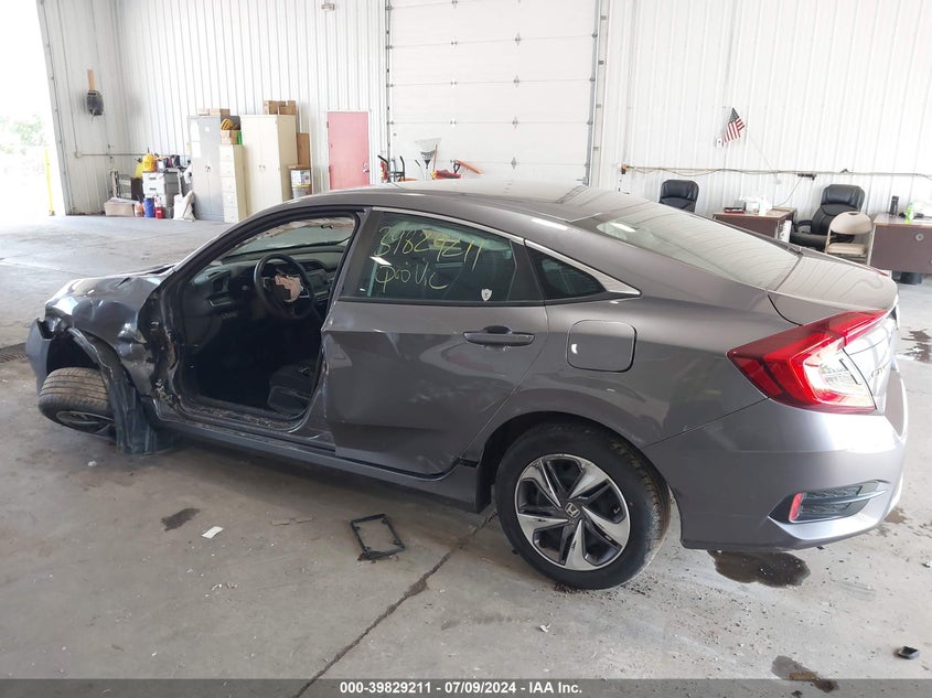 VIN 19XFC2F61KE032703 2019 HONDA CIVIC LX