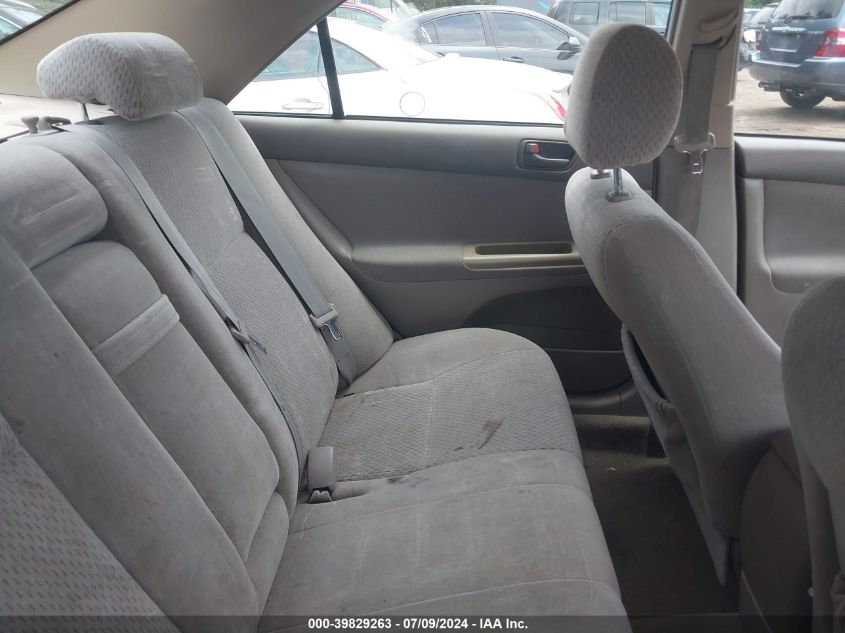 2004 Toyota Camry Le VIN: 4T1BE32K74U857145 Lot: 39829263