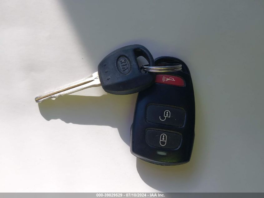 2014 Kia Sedona Lx VIN: KNDMG4C70E6549067 Lot: 39829529