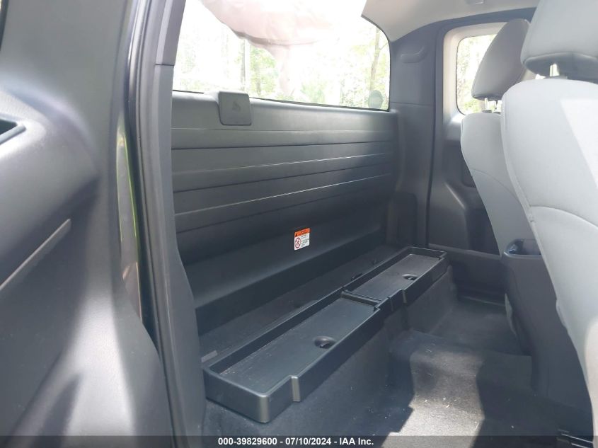 2017 Toyota Tacoma Access Cab/Sr/Sr5 VIN: 5TFRX5GN6HX095443 Lot: 39829600