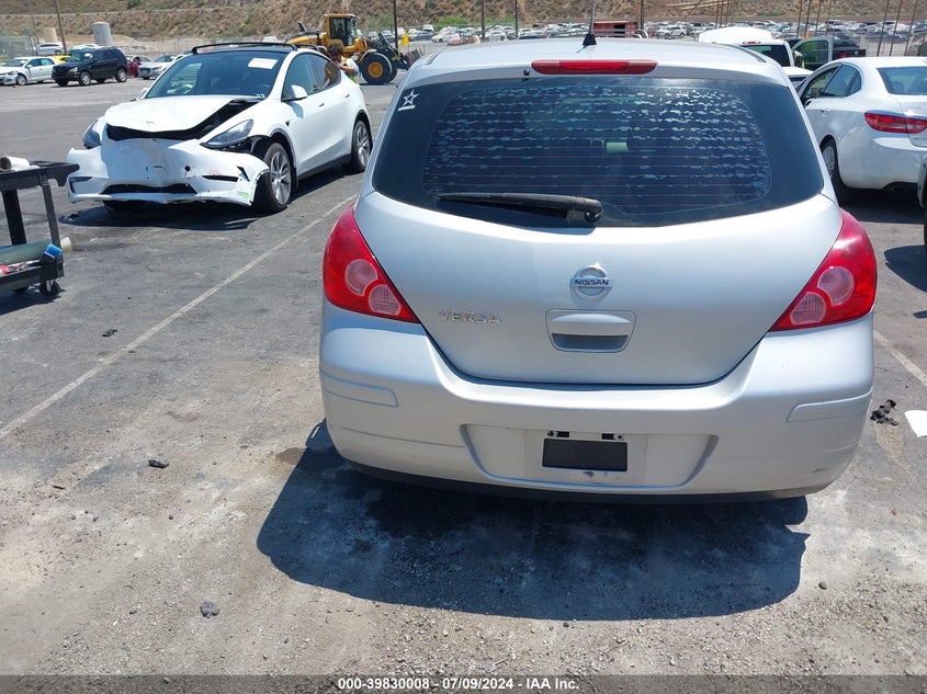 2012 Nissan Versa 1.8 S VIN: 3N1BC1CPXCK203072 Lot: 39830008