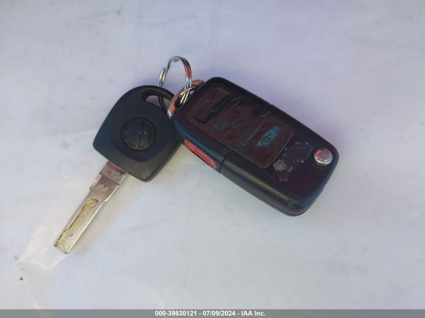 2002 Volkswagen Passat Glx VIN: WVWWH63B72E089025 Lot: 39830121