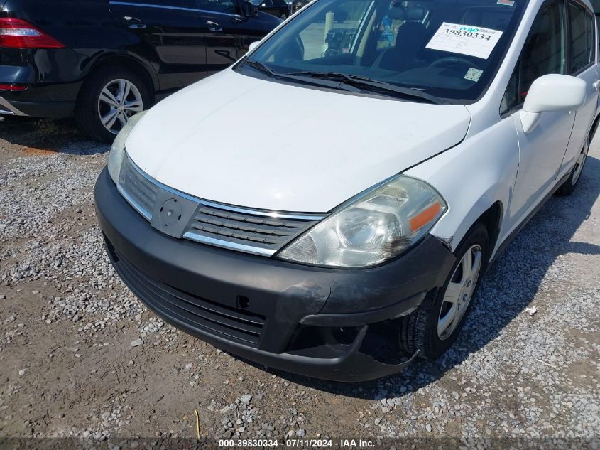 2009 Nissan Versa 1.8S VIN: 3N1BC13E79L451586 Lot: 39830334