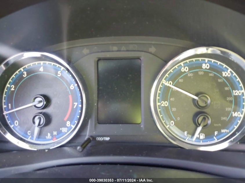 2019 TOYOTA COROLLA LE - 5YFBURHE3KP898684