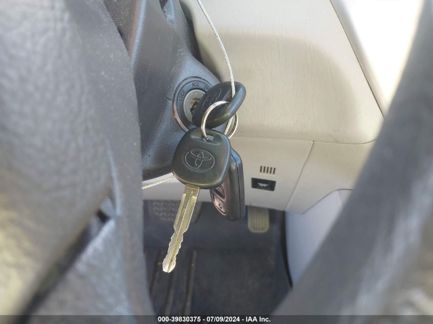 2005 Toyota Highlander V6 VIN: JTEDP21AX50068647 Lot: 39830375