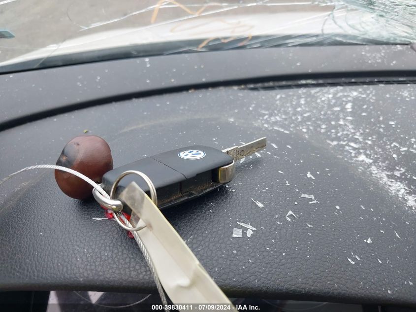 2008 Volkswagen Eos Komfort/Turbo VIN: WVWBA71F58V035018 Lot: 39830411