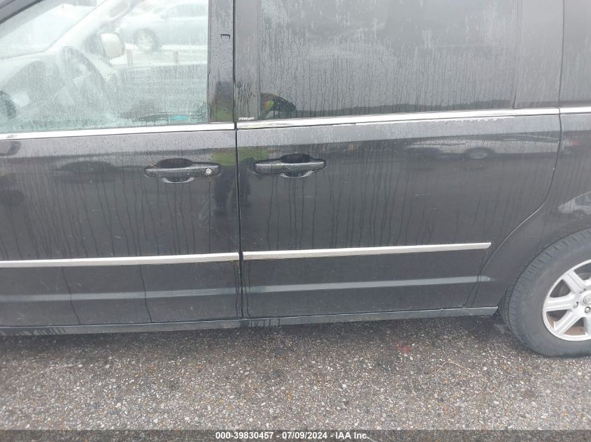 2010 Chrysler Town & Country Touring VIN: 2A4RR5D18AR440613 Lot: 39830457