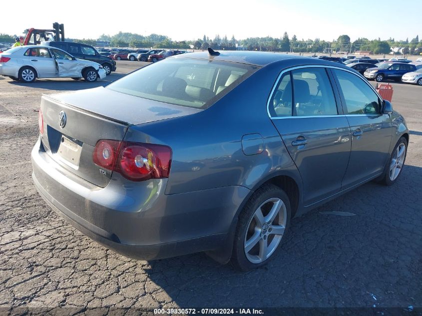 2010 Volkswagen Jetta Tdi VIN: 3VWRL7AJ1AM048567 Lot: 39830572