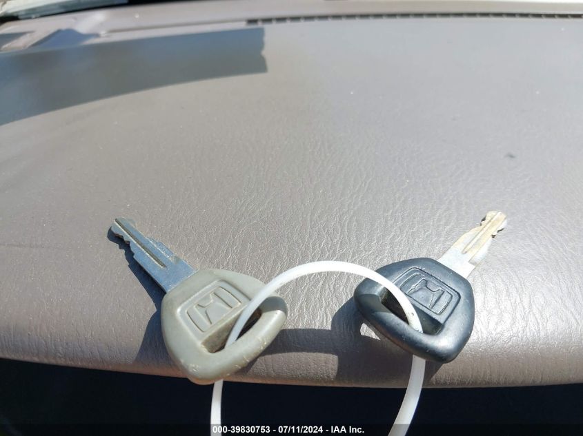 2002 Honda Odyssey Ex VIN: 2HKRL18602H588940 Lot: 39830753