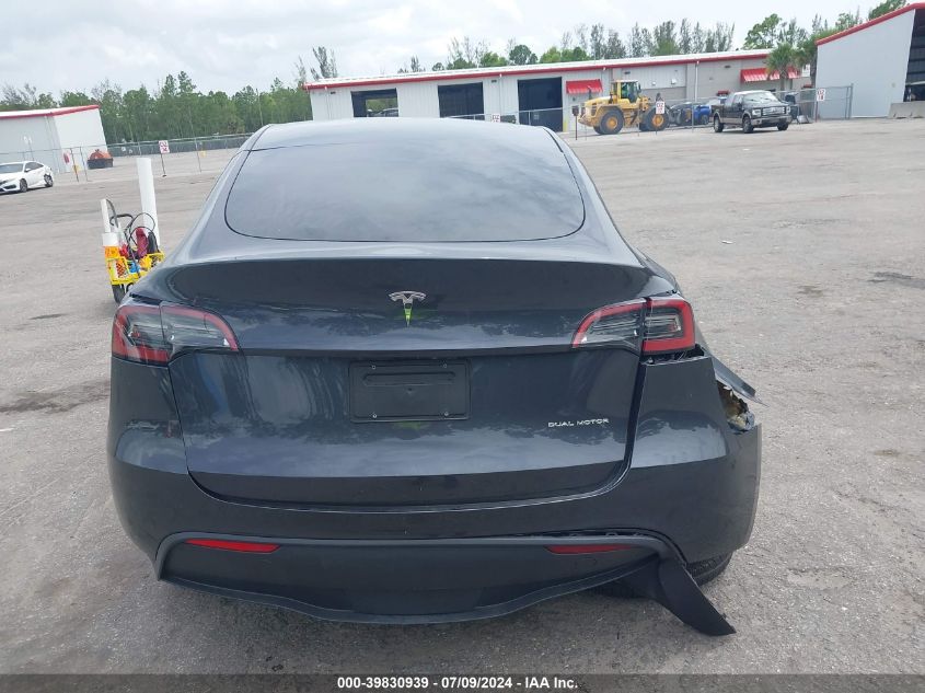 2024 Tesla Model Y Long Range Dual Motor All-Wheel Drive VIN: 7SAYGDEE3RF985146 Lot: 39830939