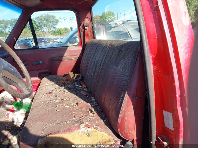 1987 Ford F250 VIN: 2FTEF25Y1HCA16596 Lot: 39831007