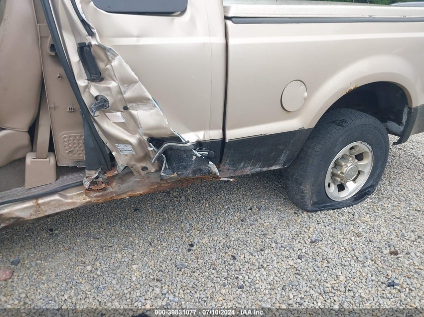 1999 Ford F-250 Lariat/Xl/Xlt VIN: 1FTNX21F0XED90501 Lot: 39831077